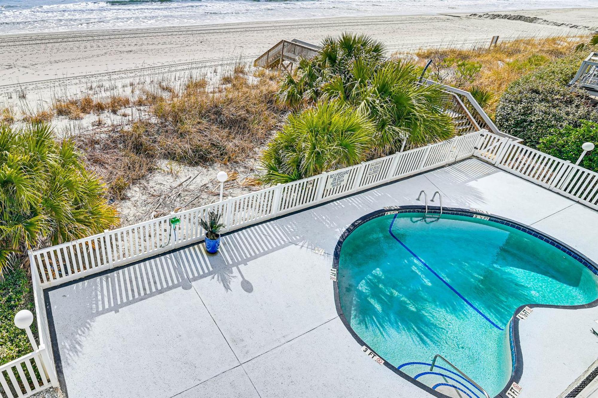 On-The-Beach Escape Oceanfront In Surfside! Myrtle Beach Exteriör bild