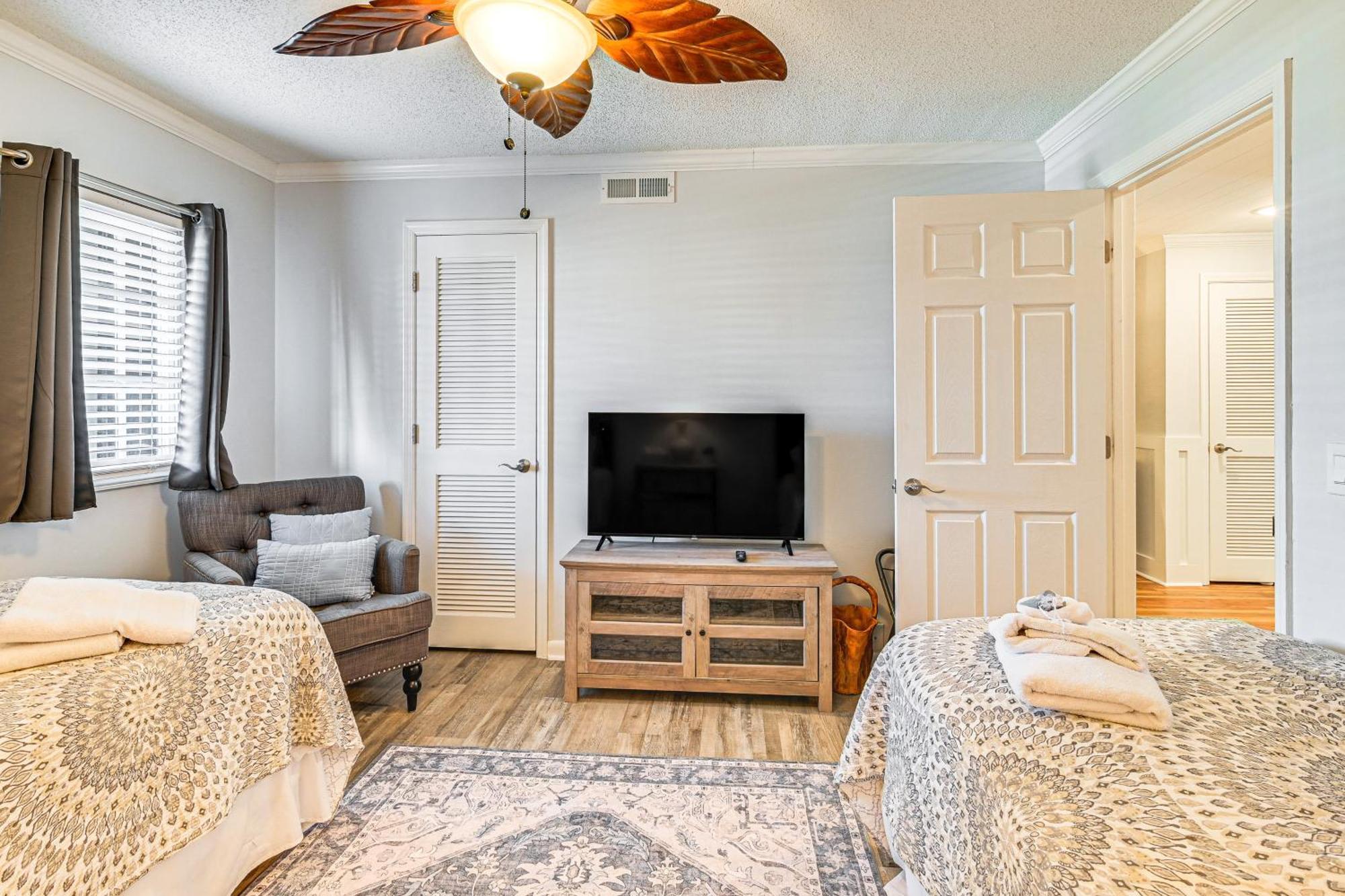 On-The-Beach Escape Oceanfront In Surfside! Myrtle Beach Exteriör bild
