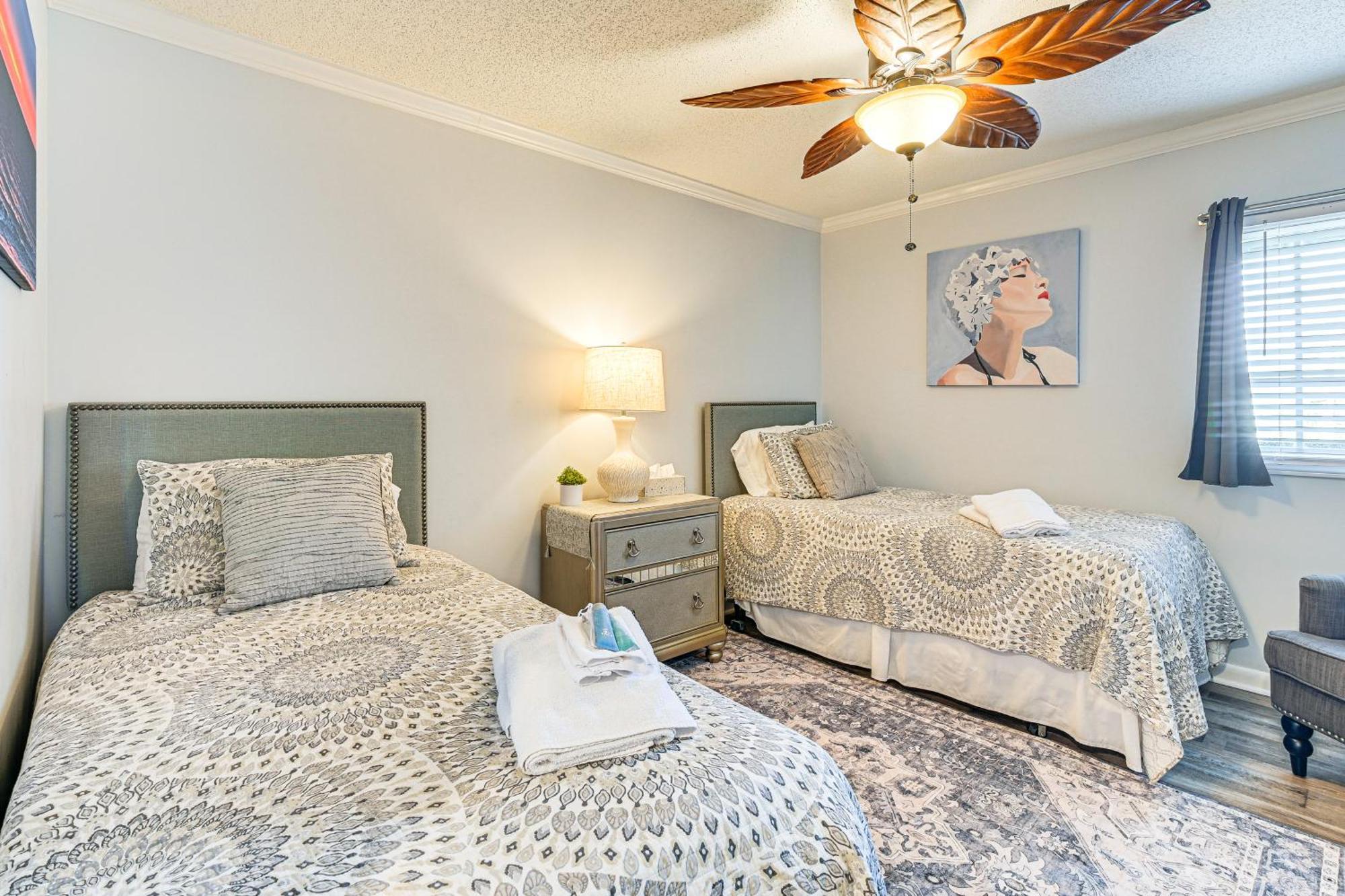 On-The-Beach Escape Oceanfront In Surfside! Myrtle Beach Exteriör bild
